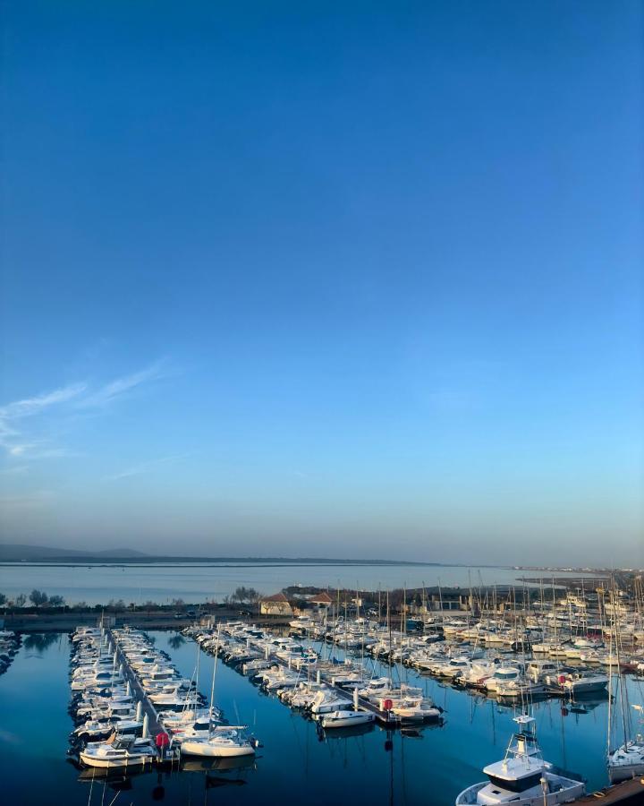 La Sirene - Loft Moderne Et Lumineux Avec Vue Panoramique Sur Mer Mediterranee Et Port De Plaisance 弗龙蒂尼昂 外观 照片
